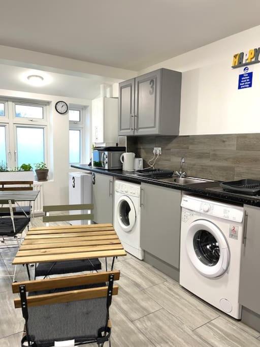 Apartment 12 Penn Gardens - 1 Friern Barnet