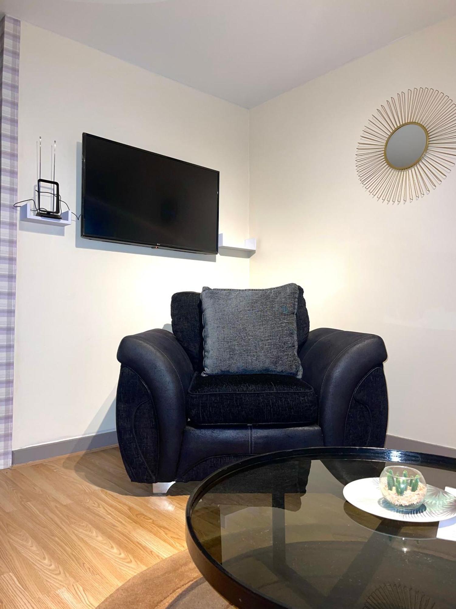 12 Penn Gardens - 1 Apartment *